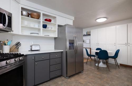 Orchard District House | 10min to Downtown Bend - Chic 2BDR