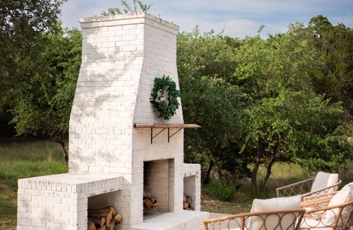 Canyon Lake Cottage | 10mins to Lake, River, Wimberley, & Whitewater Amp