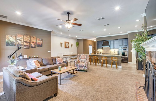 Lubbock House | 11 Mi to Dtwn: Lubbock Home w/Patio, Grill & Yard