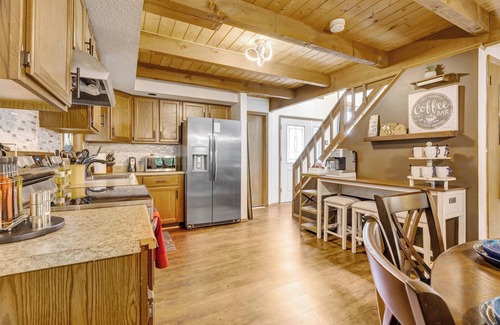East Stroudsburg House | 11 Mi to State Park: Home in East Stroudsburg!