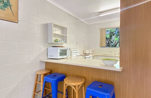Nelly Bay House | 11 Murray - Affordable island getaway at Nelly Bay