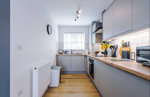 Crewe Apartment | 11 Salisbury Close