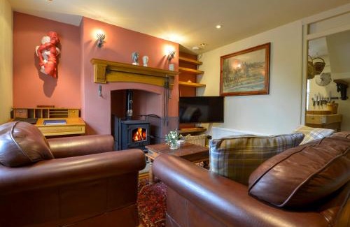 Buckland Monachorum House | 11 The Village