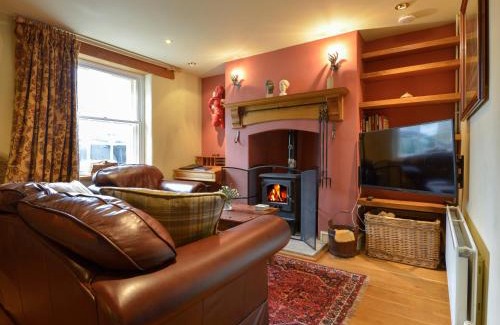 Buckland Monachorum House | 11 The Village
