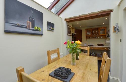 Buckland Monachorum House | 11 The Village