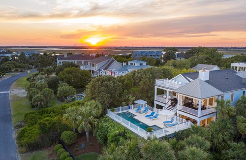 Isle of Palms House | 118 Charleston Blvd, Elevated Pool, Ocean Views, 7 Bdrm, 6.5 Bath, Elevator