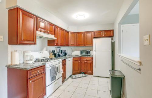 Northeast Philadelphia Apartment | 12 Mi to Center City Philadelphia Apt with Balcony