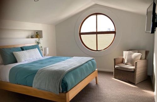Port Campbell Apartment | 12 Rocks Beach View Loft Central Port Campbell