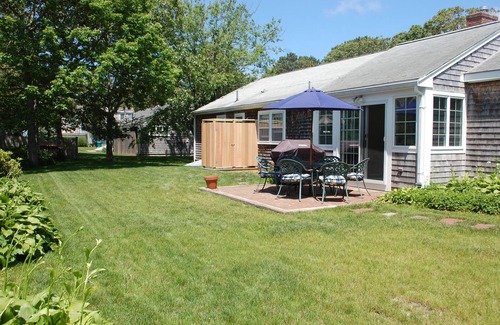 West Harwich House | 1200 Feet to Beach-Meticulously clean and nicely decorated. Awesome location!