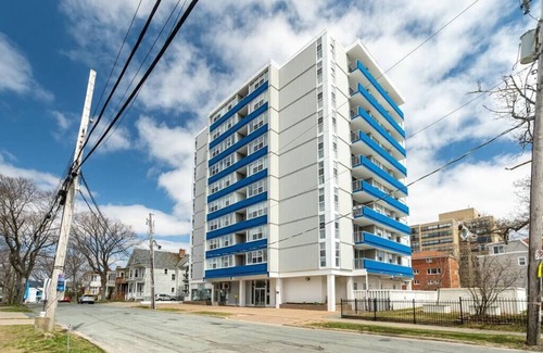 South End Apartment | 122 Bright & Spacious Downtown Suite, Amazing View