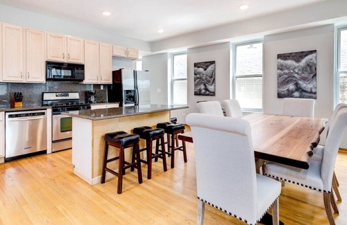 Pulaski Park Apartment | 1220 PH - Luxury Penthouse: Private Patio, new furniture!