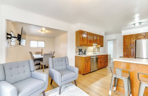 Dearborn Cottage | 13 Mi to Downtown Detroit: Bright Home