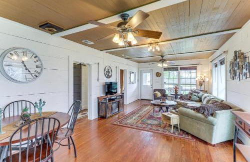 Bell County House | 14 Acres with Pond Access Farmhouse in Temple!
