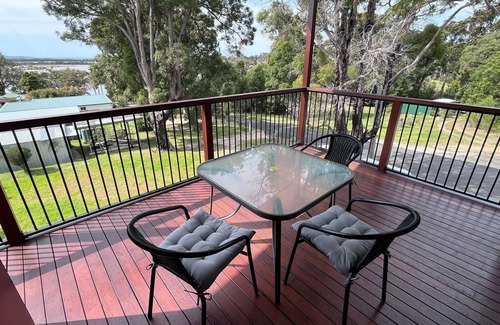 Mallacoota House | 14 Banksia Parade Mallacoota