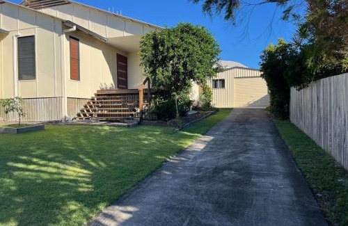 Rainbow Beach House | 14 Manooka Drive - Rainbow Beach Pets Welcome. Fully fenced