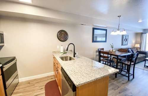 Harbor Village Condo | 14-Plex Condo #114 Ground level, close to pool & spa