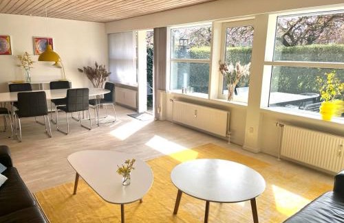 Kjellerup Apartment | 140 modern m2 in quiet neighborhood with lovely courtyard