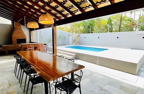 Balneario Praia do Pernambuco Apartment | 140m Praia | Roupa de Cama, Toalhas | 4 Vagas