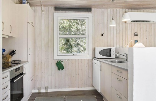 Oster Somarken House | 1414 Aakirkeby - Poserekrogen 34
