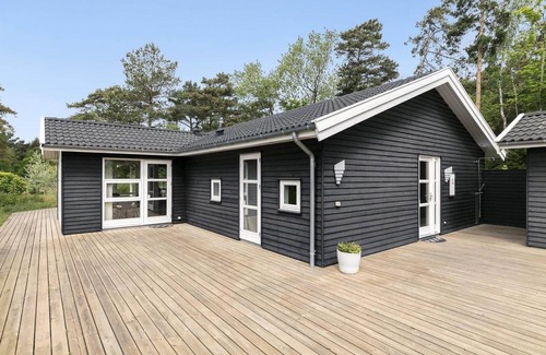 Oster Somarken House | 1432 Aakirkeby - Holsteroddevej 6