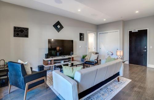 Downtown Asheville House | 145 Biltmore Ave 541B0C