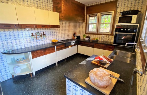 Sitges Villa | 15 min./car from Sitges – Villa El Ranch – 10-min. walk to beach. XXL Jacuzzi