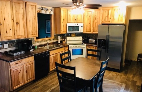 Babbitt House | 15 Mins to Ely MN & BWCA Babbitt MN