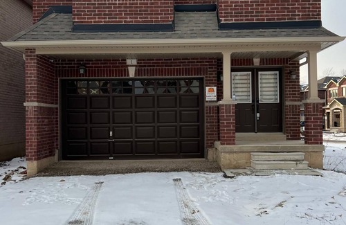 Thorold House | 15 Minutes to Niagara falls! Cozy family oriented home.