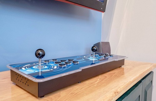 Bethel Cabin | 15minSundayRiver+Hot-tub+Sauna+Arcade