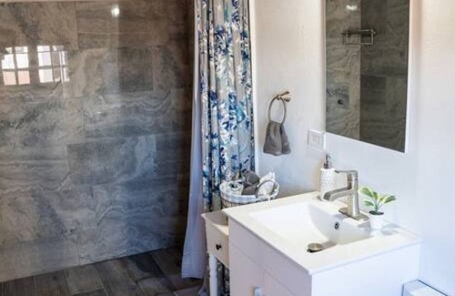 San Francisco Apartment | 16 Guest Spanish Building In Old San Juan