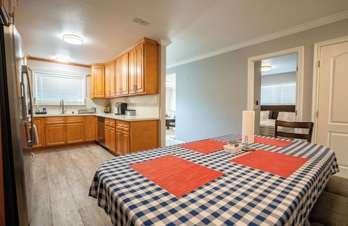 East San Jose House | 16 Guests❤️6BR/3BA/Private❤️Comfy/Quiet/Convenient