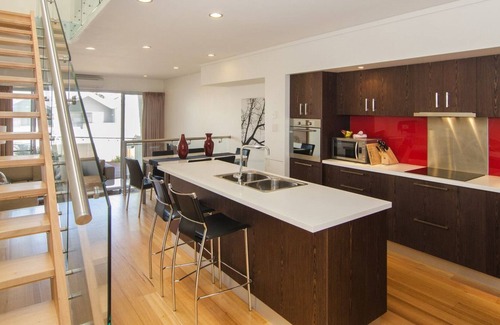Augusta Apartment | 16 Seine Bay Apartment