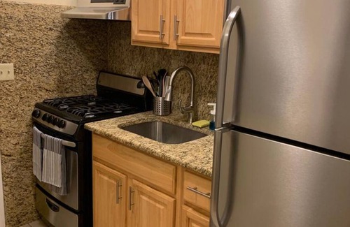 Industry Apartment | 1631 5B · Gorgeous 2bed Apt.- 20 min to NYC/Parking Avail.