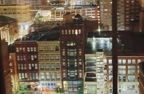 Downtown Baltimore Apartment | 1650/month Sweet Landing, WiFi, fitness room in Baltimore