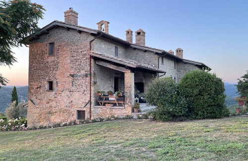 Nerbisci Villa | 16C Farmhouse, Panoramic Views, Private Pool