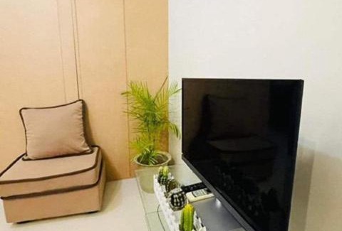 Silang Junction North Apartment | 16th floor 100% Taal View + Fiber Net & Netflix
