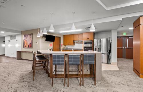 LoDo Apartment | 1777 Larimer St #903
