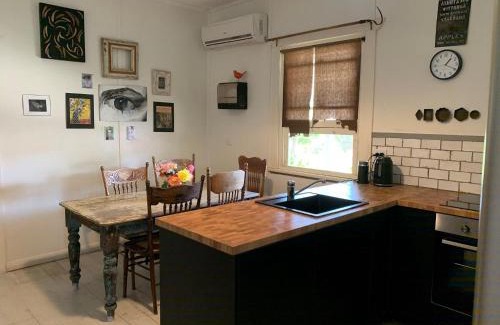 Normanville House | 18 Herbert Street Normanville
