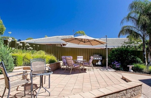 Pasadena House | 18 + people large grouphouse