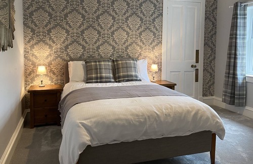 Maybole House | 18 person 9 en-suite bedroom country house in Ayrshire with hot tub & sauna