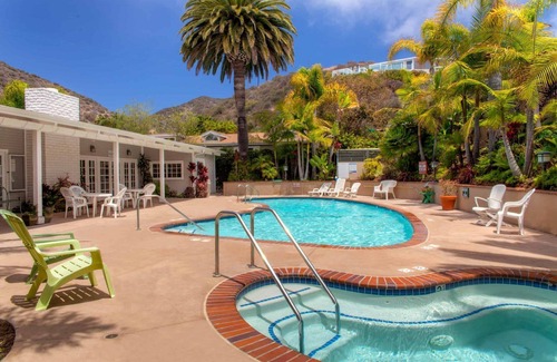 Laguna Terrace Park House | 180 deck sit down Ocean view house with pool access in tranquil Laguna Beach