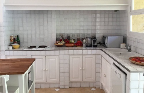 Plage de la Garonnette Villa | 180 ° sea view, heated pool, beach, shops and walking port