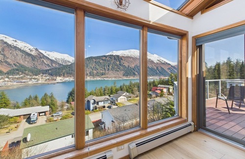 West Juneau Apartment | 180° Views | 1BR w/Deck, Mountains & Cruise Ships