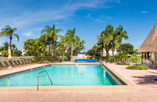 Bella Vista Villa | 1900 ft from beach Luxury Jupiter Beach Villa! private entrance community pool