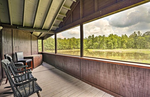 Talladega Cabin | 1950's Serenity Pond Cabin w/View: Peace & Quiet!