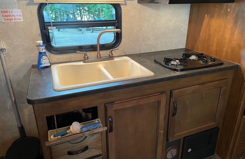Wasilla House | 19FT RAPTOR RV... POSSIBLE DELIVERY AVAILABLE.