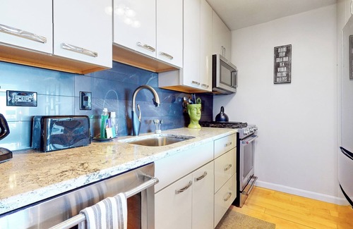 West End Apartment | 1B Modern Living in the Heart of Boston's West End