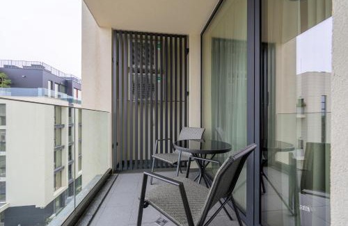Saints Constantine and Helena Apartment | 1BD Modern Serenity in Azur Delux Complex by Flat Mаnаger