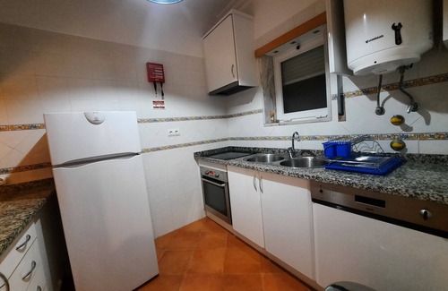 Lagos Apartment | 1Bedroom apartment w/pool and bbq 10minutes from Meia Praia Beach