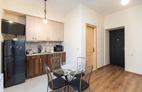 Tbilisi City Centre Apartment | 1BR Apt in Old Tbilisi Near Liberty Square - By Wehost